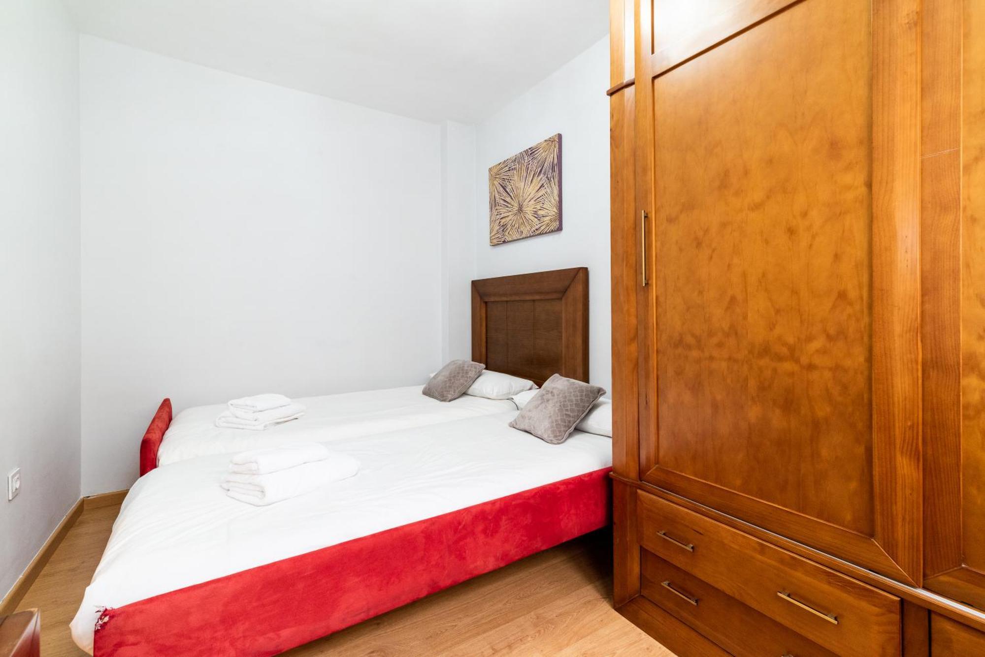 El Generalife Cerca Centro Y Sierra Nevada Con Piscina Y Barbacoa Y Parking Gratis Lejlighed Granada Eksteriør billede